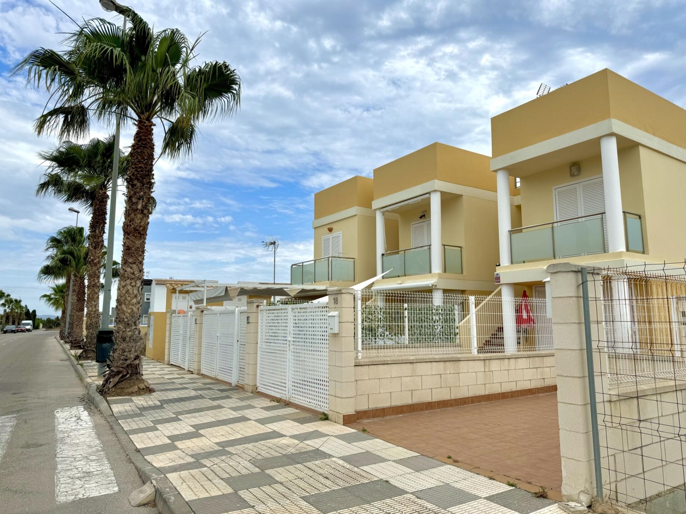 Maison accol&eacute;e /jumel&eacute;e - Oliva - 2 chambres - 4 occupants